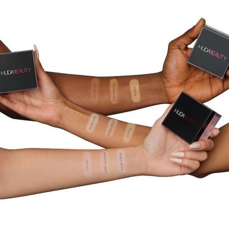 HUDA BEAUTY Easy Bake Loose Baking & Setting Powder بودرة هدى بيوتي