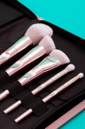 مجموعه فرش الروز قولد المتكامله من ويت أند ويلد