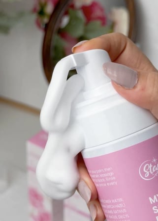 ستارلايت رغوة غسول ماي سيكريت لتفتيح وانتعاش المنطقة الحميمية - 150مل