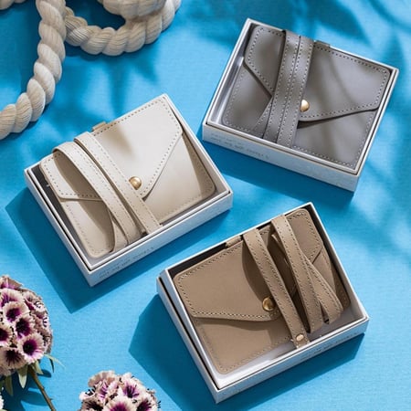 توزيعات 10 حبات من تعليقة بطاقة