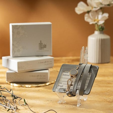 توزيعات 10 حبات من تعليقة بطاقة