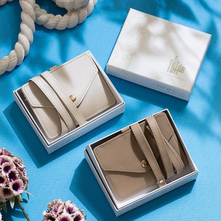 توزيعات 10 حبات من تعليقة بطاقة