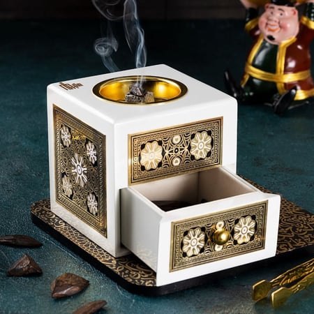 المبخرة الكلاسكية (أبيض)