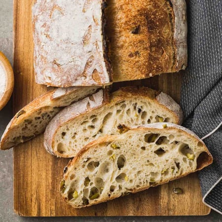 رغيف ساوردو الزيتون والاعشاب