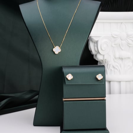 طقم ذهبي ( سلسال + حلق ) مجموعه 1