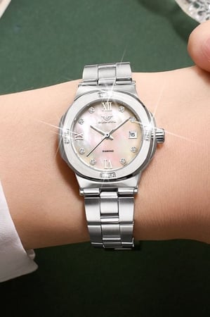 ساعة الماس نسائية ماركة جنيفا GV021 فضي مينا صدف