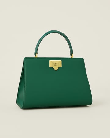 شنطة يد نسائية مميزة ماركة VERSSE