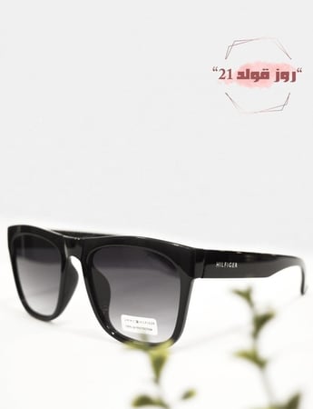 نظاره رجاليه من تومي هلفيقر
