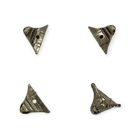 ارجل مباخر وصواني فضي