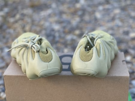 Yeezy 450 "Resin"