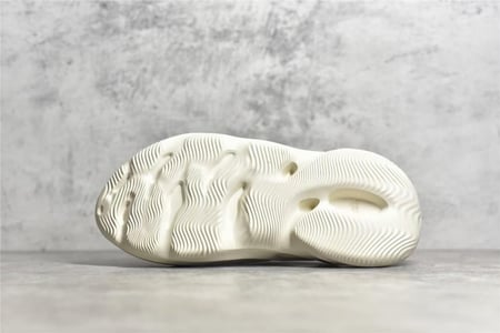 YEEZY FOAM RUNNER "ararat"