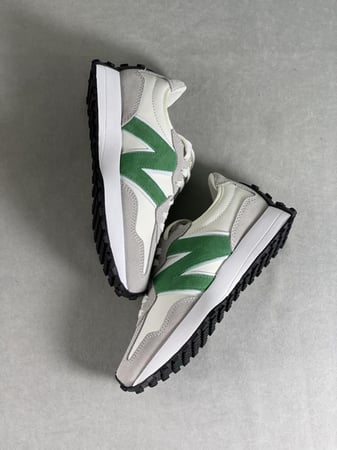 New Balance 327 'Rain Cloud Varsity Green'