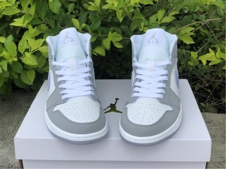Air Jordan 1 Mid Aluminium Wolf Grey