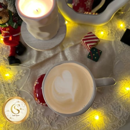 كوب بشكل جوارب الشتاء