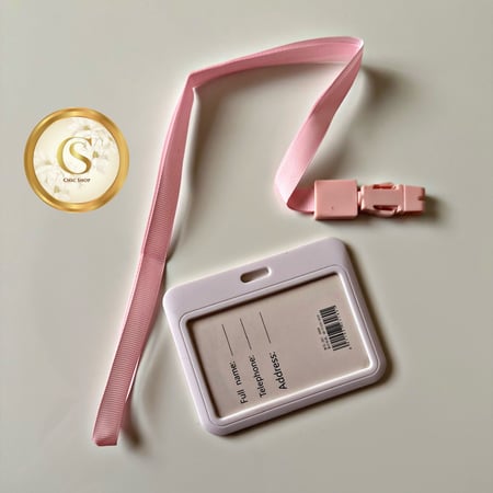 حامل بطاقة تعريف الطالب