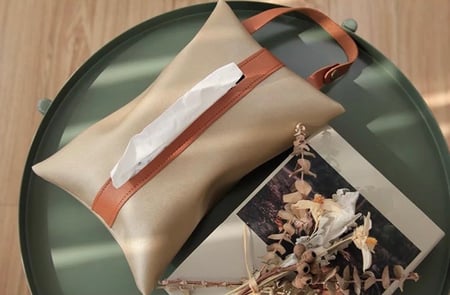 بيت المناديل من الجلد