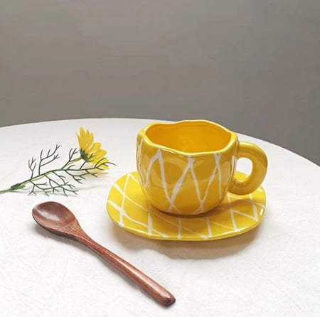 كوب سيراميك مخطط (300مل)