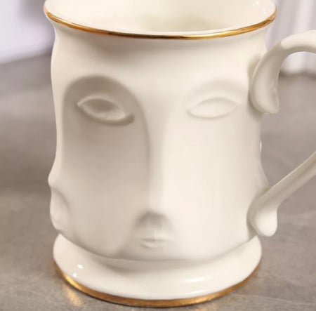 كوب سيراميك الوجوه بإطار ذهبي (350مل)