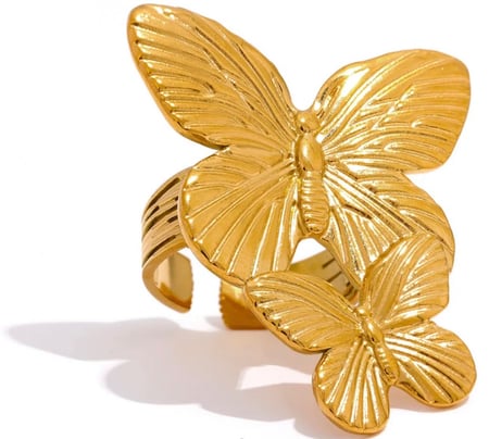 خاتم الفراشات