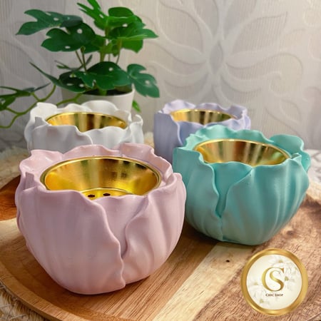 مباخر بشكل ورده بألوان الباستيل