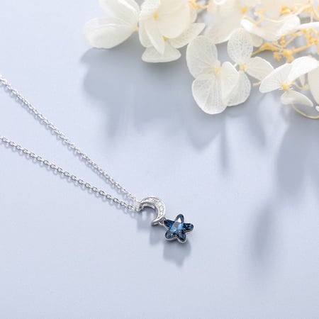 عقد نجمة آرورا