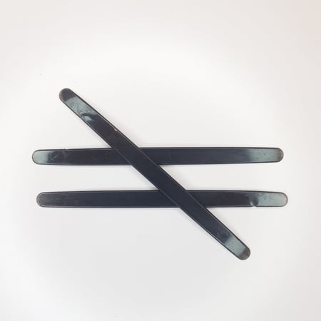 ريشة سيلكون احترافية ذات اطراف لينه وسميكة من المنتصف