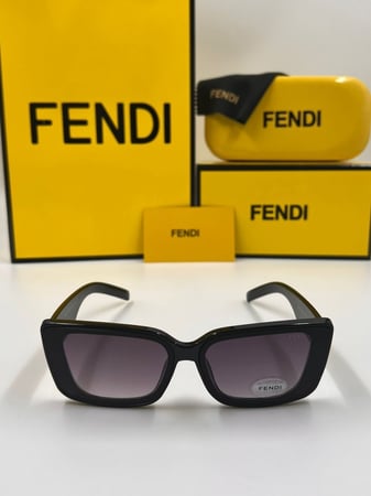 نضارة ماركة فندي FENDI - نسائي