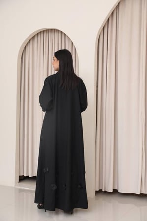 Pearls Abaya