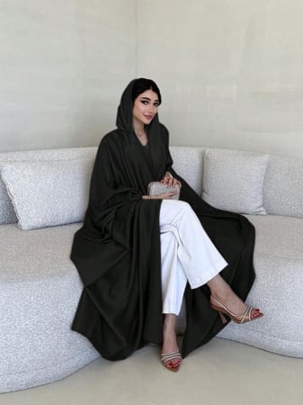 عباية أنيقة  مفتوحة