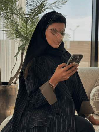 عباءة نسائية بتصميم مزدوج