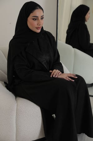 عباية شمواه وجلد مخطط