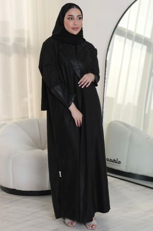 عباية شمواه وجلد مخطط