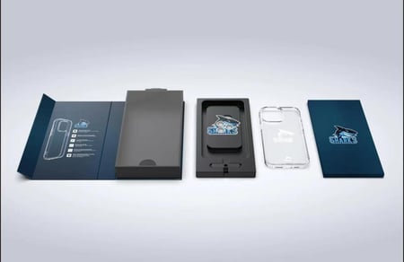 ايفون 16 برو ماكس بكج حماية من شركة Sharks