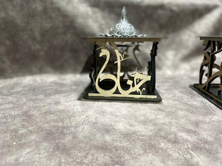 مبخرة خشبيه مربعه بالاسم