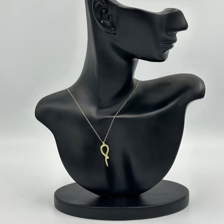 عقد بولغاري ناعم