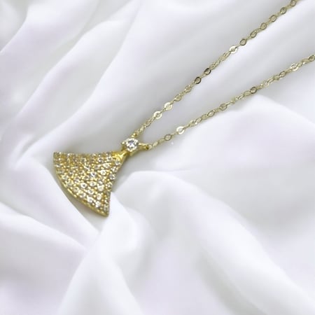 عقد بولغاري دقة الماس