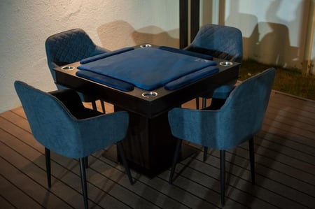 بكج طاولة البلوت بلس | طاولة بلوت مع درج مرتفعة مع كراسي