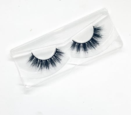 EM04 رموش طبيعيه متفرقه وسط