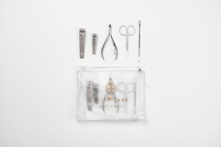 كرتون المجموعة الإحترافية للعناية بالأظافر