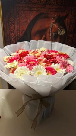 باقه جربيرا منوع اكثر من 50 ورده