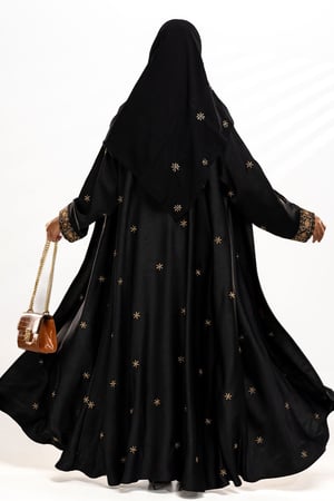 عباية النجمة الذهبية