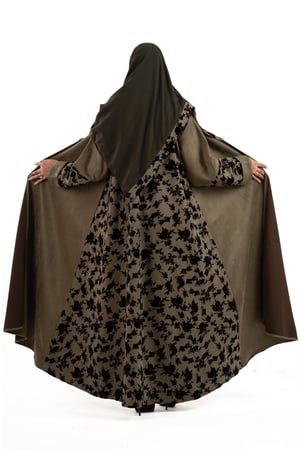 عباية هتان باللون الزيتي