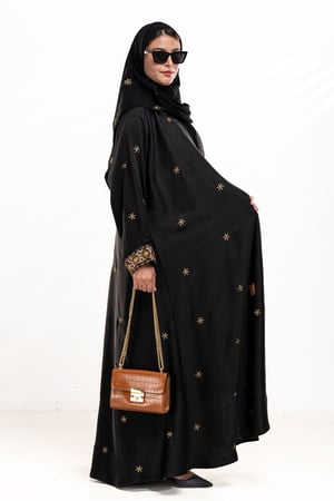 عباية النجمة الذهبية