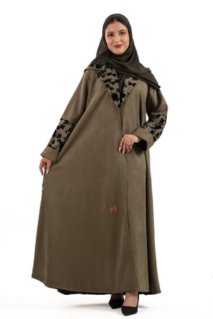 عباية هتان باللون الزيتي