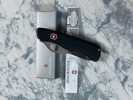 مطويه سويسريه بملقاط ومنكاش جوده عاليه حدها موووس حجم مناسب ف الحمل