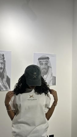 كاب اليوم الوطني أخضر