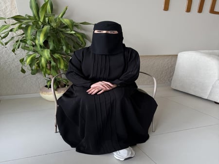 عبايه لمار طرحه ونقاب مجاناً