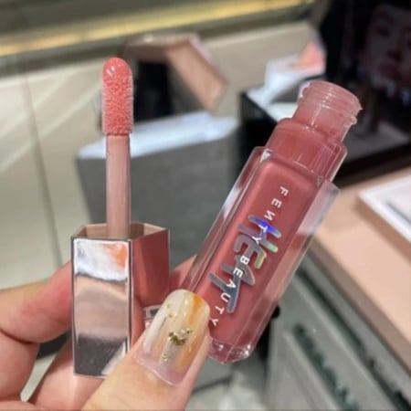 مرطب الشفاه