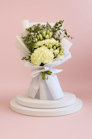 باقة ورد طبيعي فخمة تعبر عن الأمل والسعادة