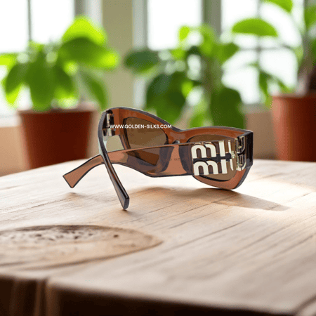 نظارة ميو ترانزبيرنت براون